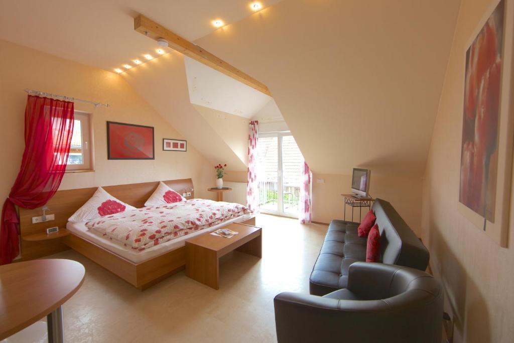Kleines Landhaus Wendel Hotel Kapellen-Drusweiler Esterno foto